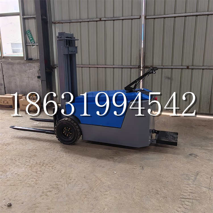 元宝区全电动叉车插腿式堆高车液压装卸车1.5吨升高小型站驾式铲车